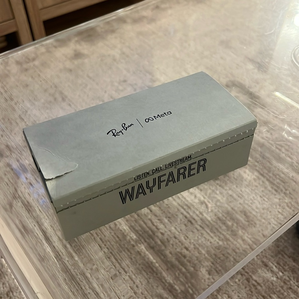 Ray-Ban Meta Wayfarer AI Sunglasses